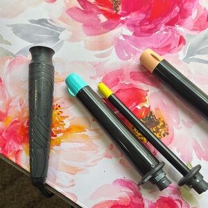 Conair hair curler with interchangeable wands